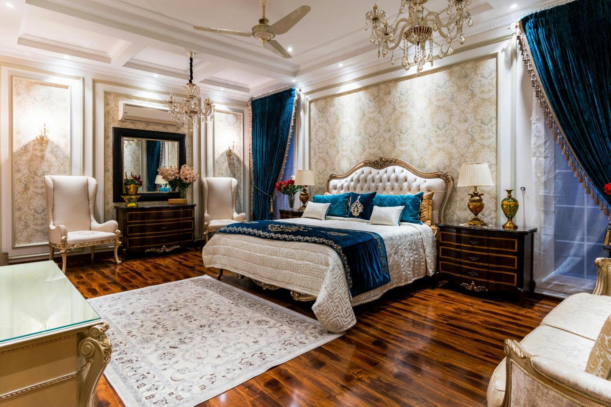 King Plaza New Delhi